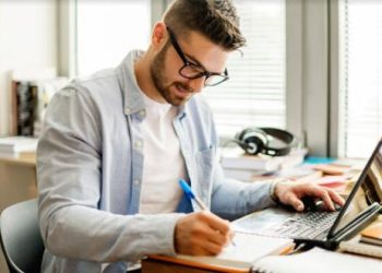 नेपालमा मास्टर्स आईटी अध्ययनका लागि कलेज र पाठ्यक्रम विकल्पहरू